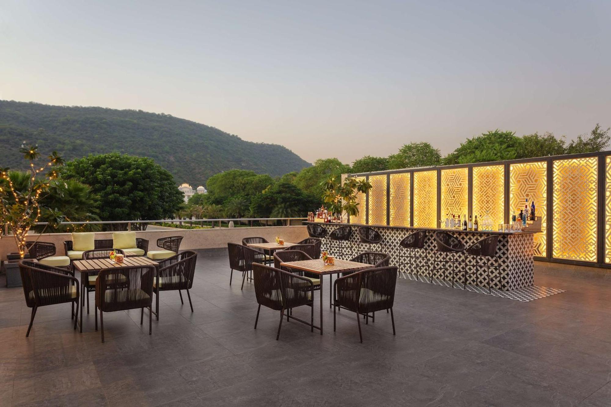 Doubletree By Hilton Jaipur Amer Zewnętrze zdjęcie