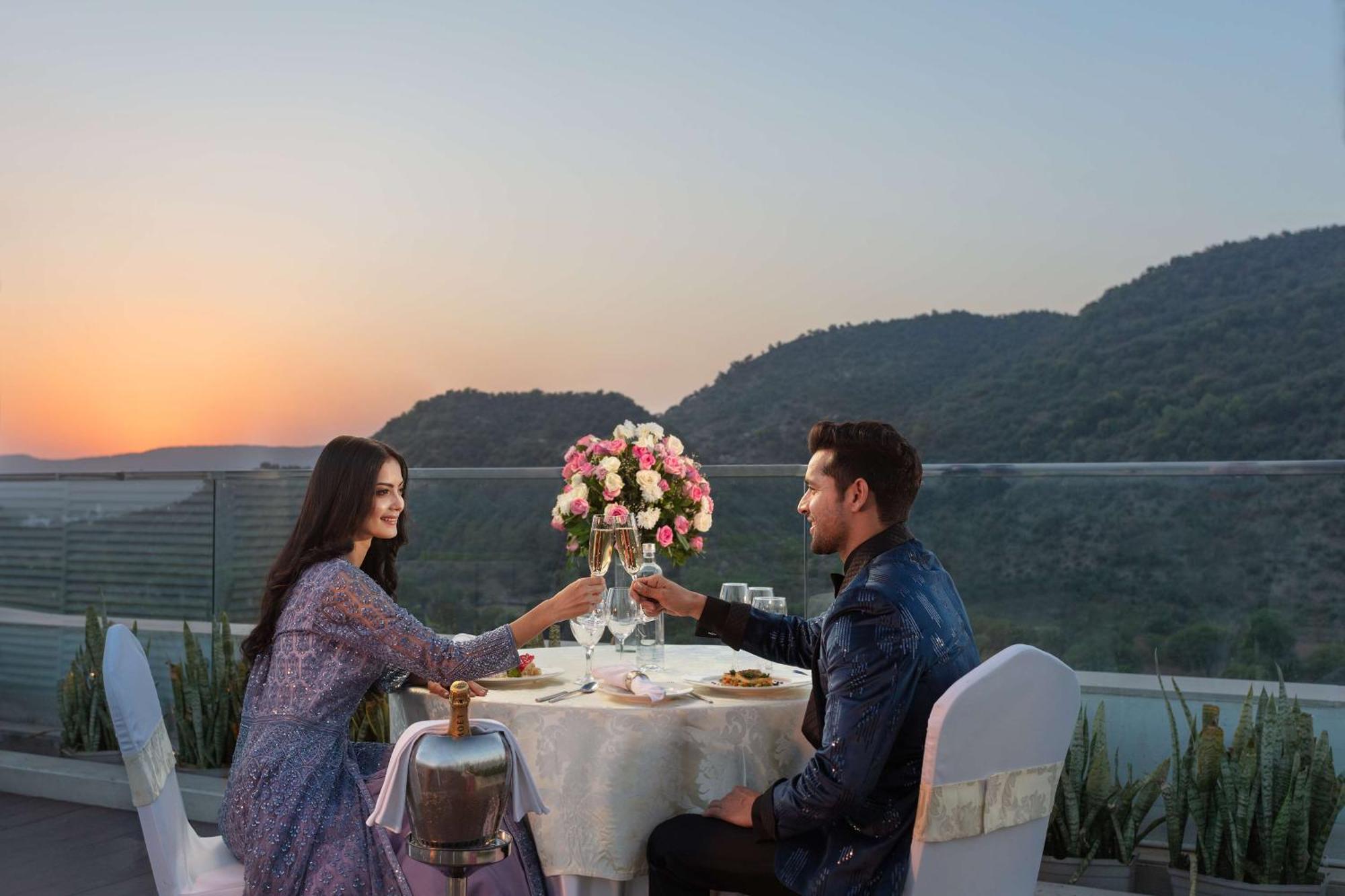 Doubletree By Hilton Jaipur Amer Zewnętrze zdjęcie